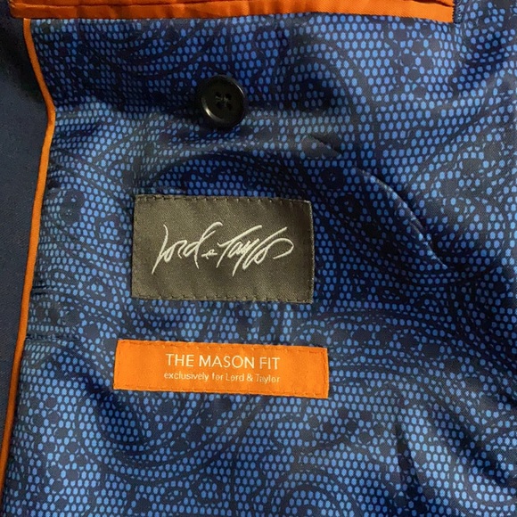 Suite jacket - Picture 2 of 3